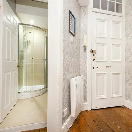 Joivy Classy Near Castle