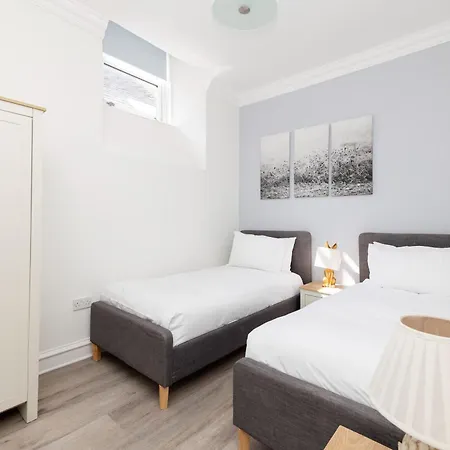 Argyl - Charming 2 Bedroom On Thistle Street