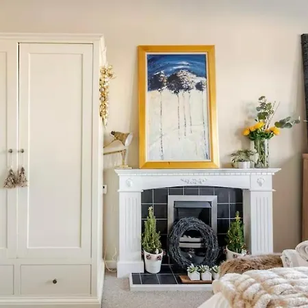 Wonderwall - Huge Garden In Luxury House - Free Parking Rum i privatbostad *