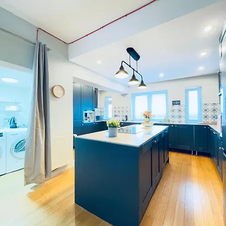 Floor With Castle Views Apartament