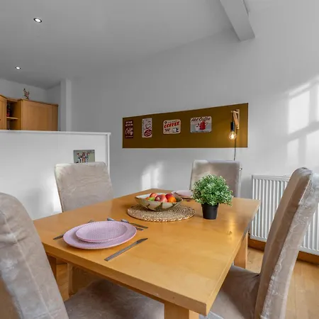 Old Town Romantic Getaway *