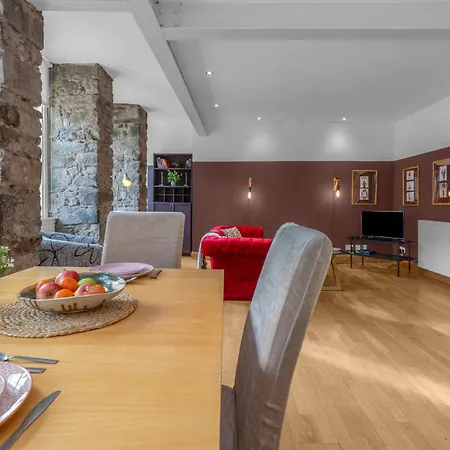 Apartment Old Town Romantic Getaway Edinburgh