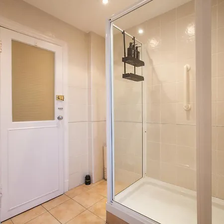 Guest house Sailte House *