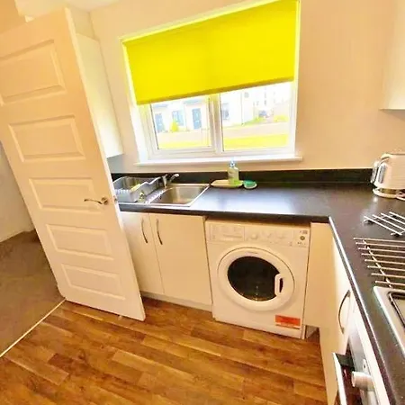 Feriehus 3 Bed House With Parking Near Airport *