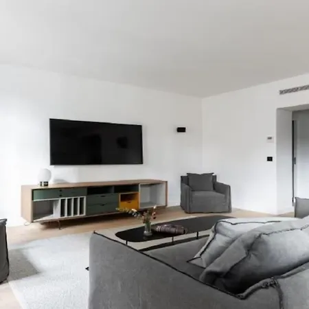 Luxury 3bdr Penthouse In