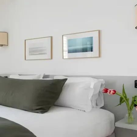 Luxury 3bdr Penthouse In Apartment *