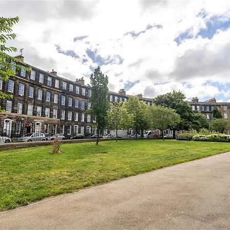 Flat In , Lothian Road Heart Of Flat Sleeps 6