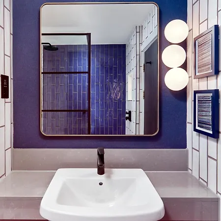 Nyx Hotel