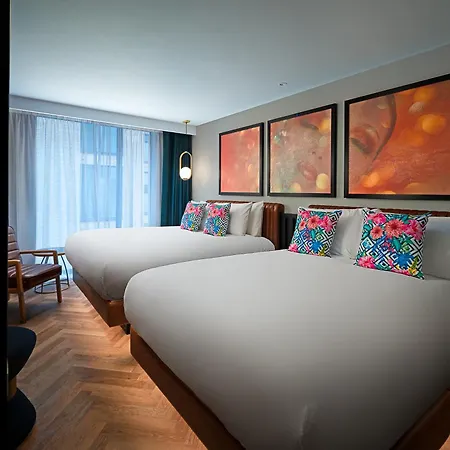 Hotel Nyx