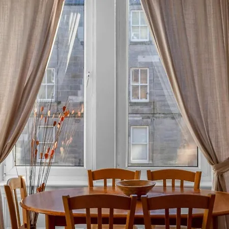 Free Parking - Centre - The Mccarty * Edimburgo