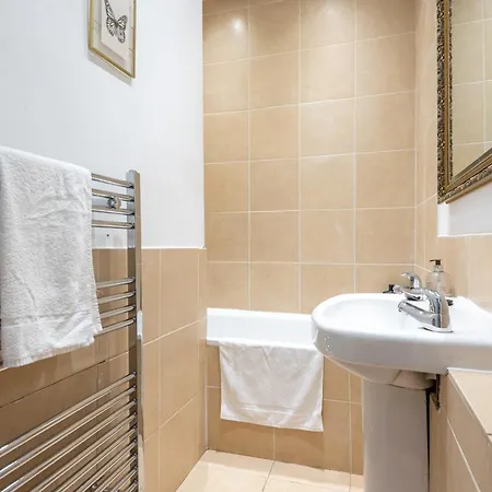 Appartamento Bright And Quiet 1 Bedroom Apartment, Close To Haymarket *