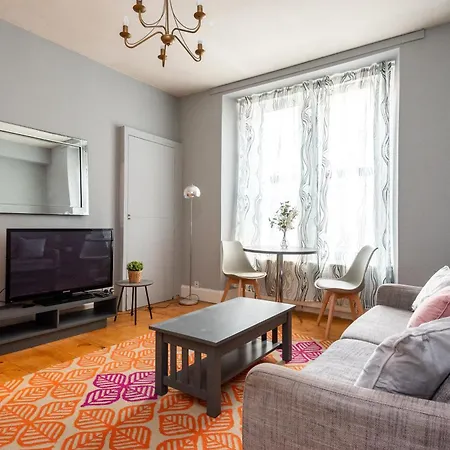 1 Bed In Leith *