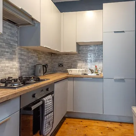 1 Bed In Leith
