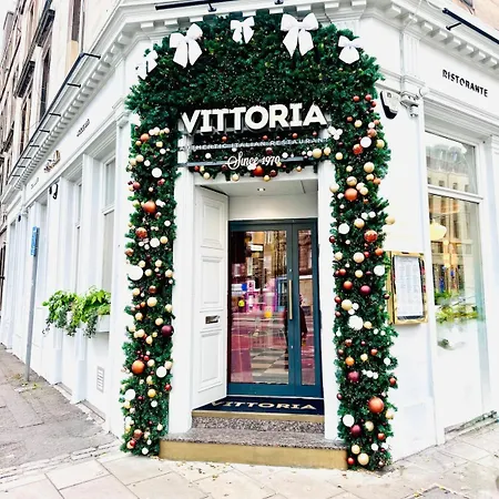 Luxury Centre Apartment