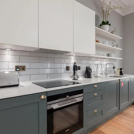 苏格兰迪斯提尼公寓 - 酿酒屋 *