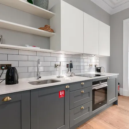 苏格兰迪斯提尼公寓 - 酿酒屋 *