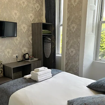 Alexander 4*