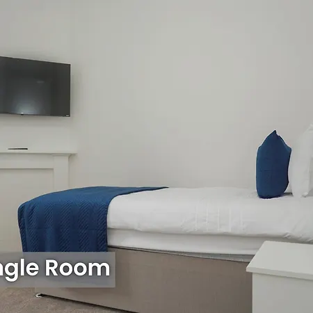 Modern In Haymarket, Centre Apartment