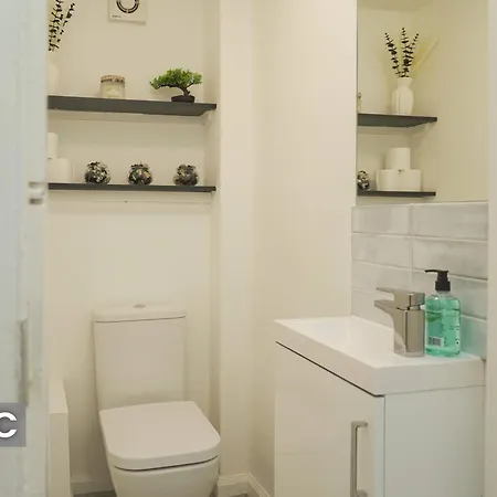 Modern In Haymarket, Centre * Edimburgo