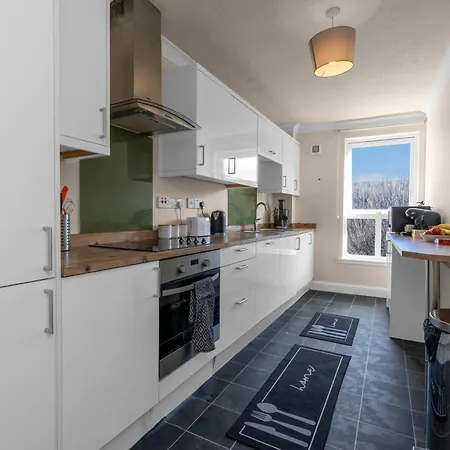 Appartement 1 Double In Shared In With Free Parking Edinburgh