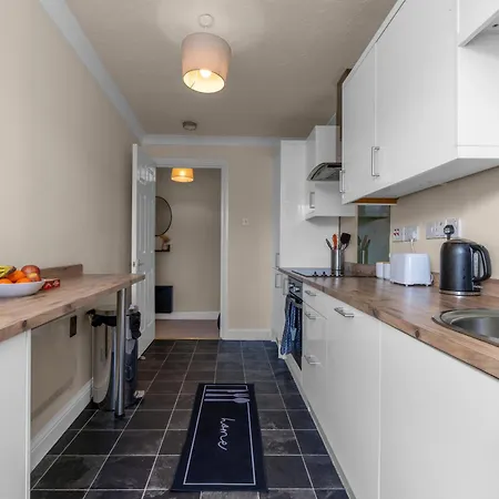 1 Double In Shared In With Free Parking Appartement *