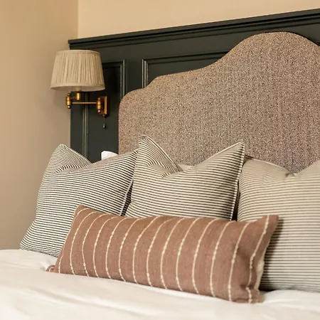 Moment George Iv Bridge Hotel