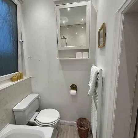 Bright Floor 2br In Morningside, Easy Centre Links, Close To And Royal Hospital Lejlighed