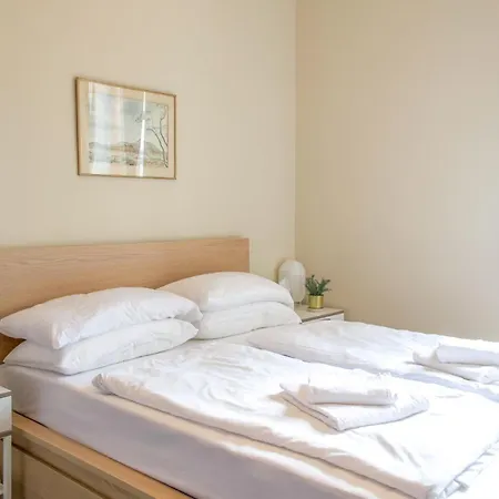 Bright Spacious Centre Apartamento