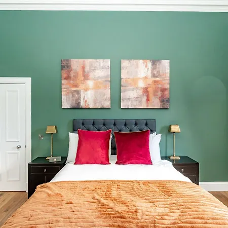 Dragon Luxury At 8 Albyn Place