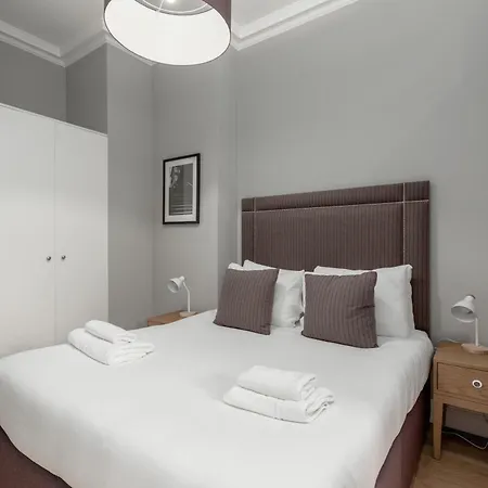 Destiny Scotland - Princes Street Apartamento *