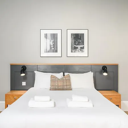 Destiny Scotland - Distillers House Apartman Edinburgh