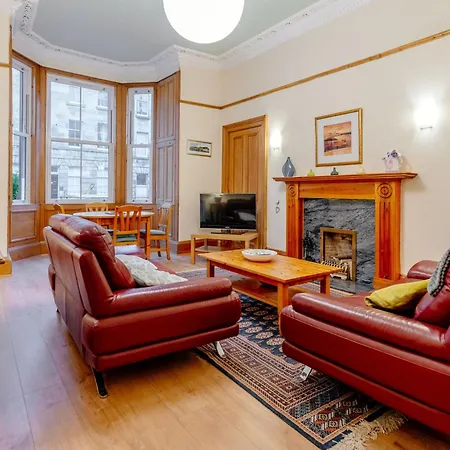 Beautiful Spacious Ground Floor Newington Flat Apartmán EDI