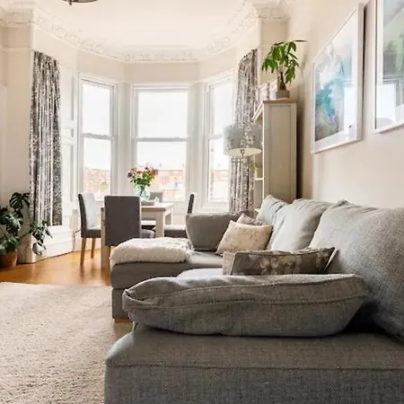 Emilys Apartment Edinburgh