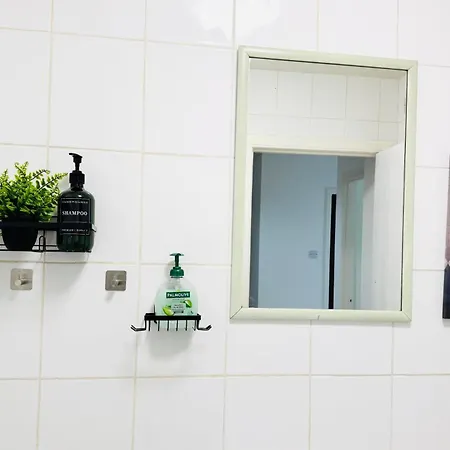 Cozy Flat Near Castle And With Free Private Parking 아파트