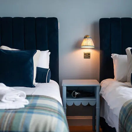 No. 53 Frederick Street Guest house