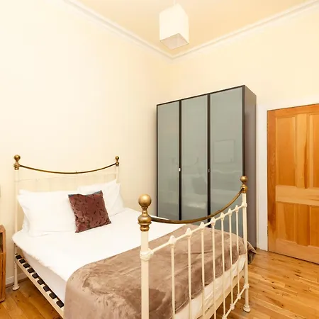 Joivy Charming Flat Near St Giles *