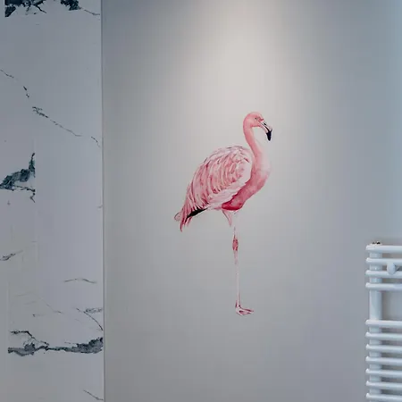 Unique Two Bed In Appartamento *