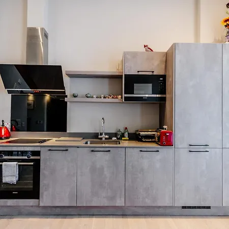 Unique Two Bed In إدنبرة