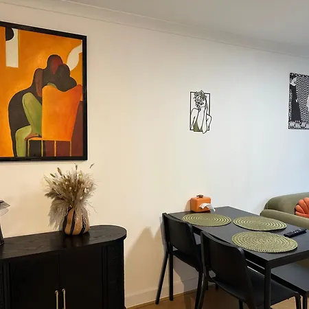 Stylish One Bedroom Apartament Edynburg