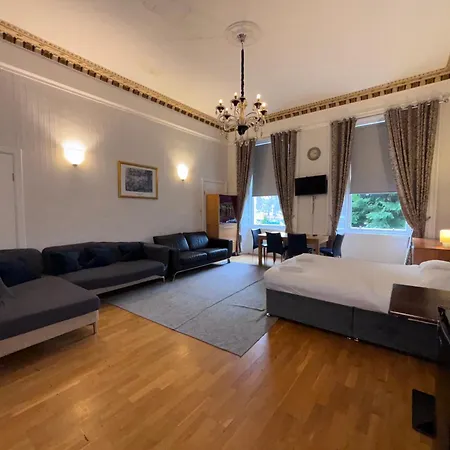 酒店 Park View House 3*