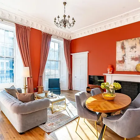 Dragon Luxury At 9 Albyn Place