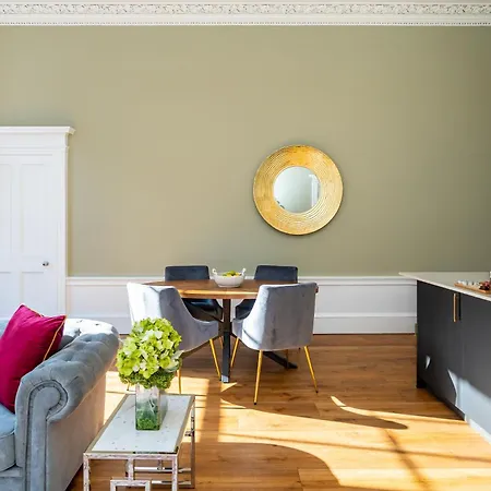 Lägenhet Dragon Luxury At 8 Albyn Place *