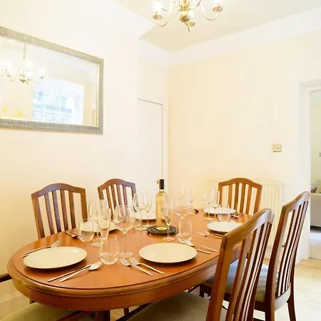 Beautiful Georgian 2 Bed Flat Appartement Édimbourg