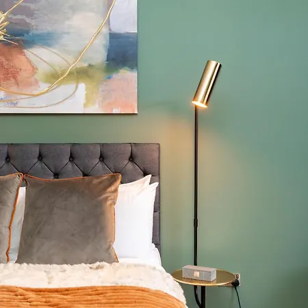 Dragon Luxury At 9 Albyn Place * Edinburgh