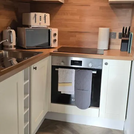 2 Bedroom Sofa Bed In Livingroom Castle View 1st Floor Sleeps 6 Apartmán