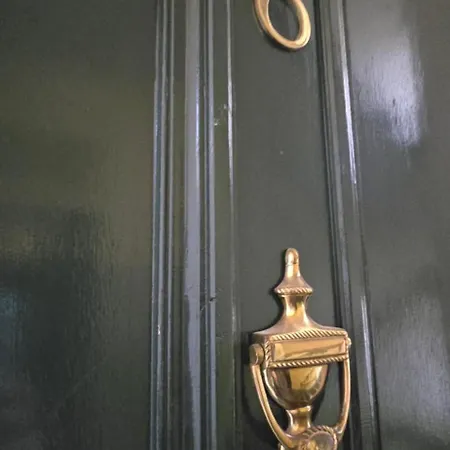 2 Bedroom Sofa Bed In Livingroom Castle View 1st Floor Sleeps 6 Apartment