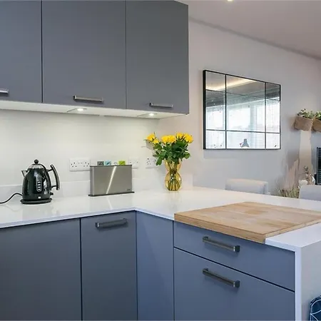 Seaside Luxury - 2min To - 20min Centre