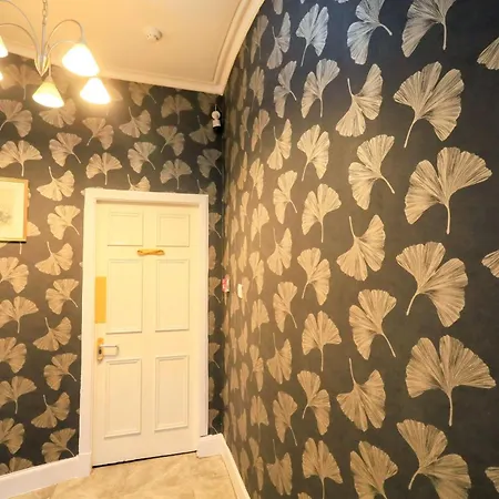 Edinburgh Holiday Guest House EDI