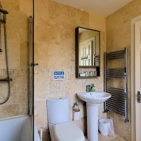 Bed & Breakfast Edinburgh Holiday Guest House 3*