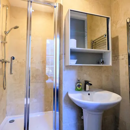 Edinburgh Holiday Guest House Bed & Breakfast